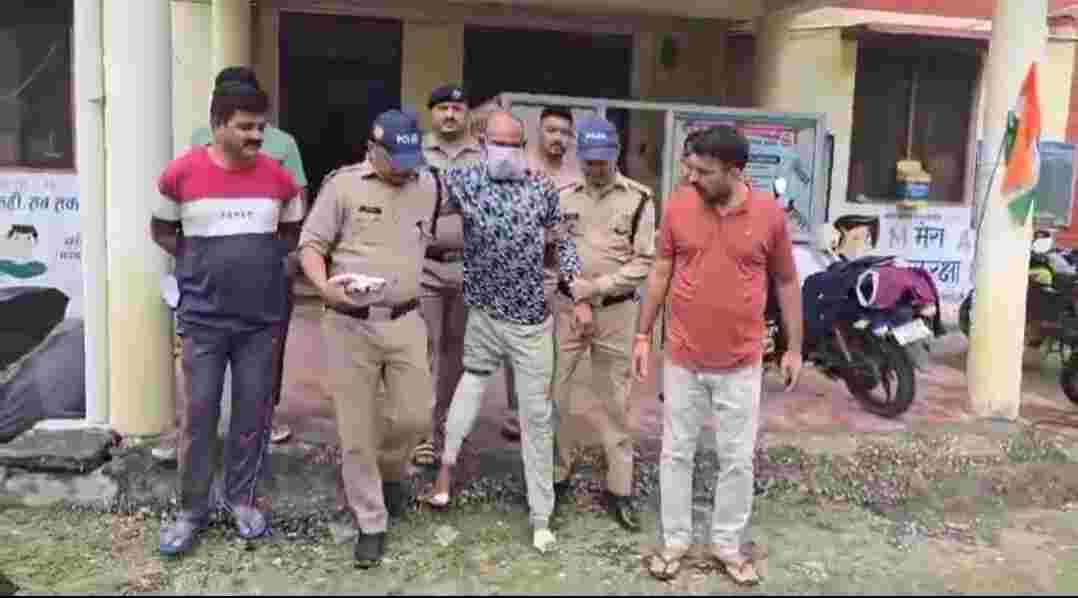 पुलिस मुठभेड़ में पकड़ा गया कैदी.. लॉकअप से फरार कैदी